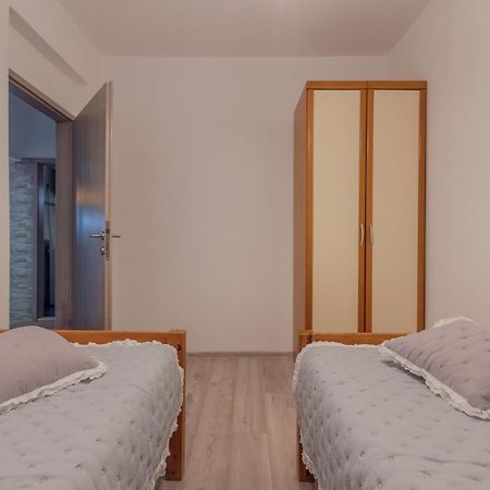 Apartment Ojdanić Trogir Buitenkant foto