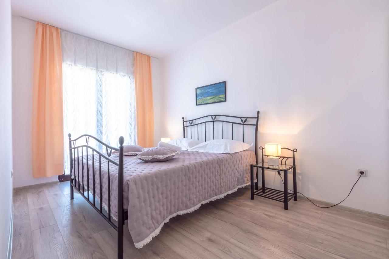 Apartment Ojdanić Trogir Buitenkant foto