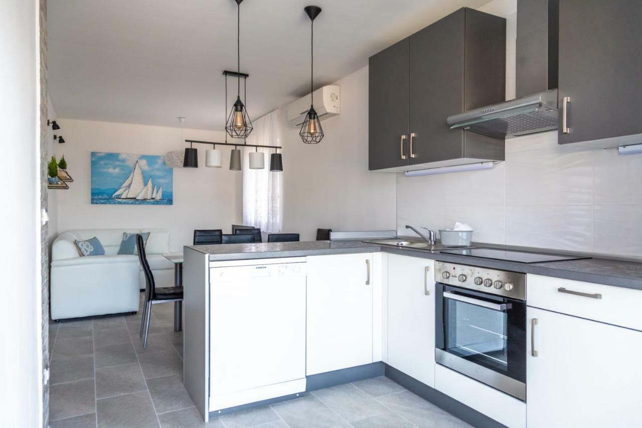 Apartment Ojdanić Trogir Buitenkant foto